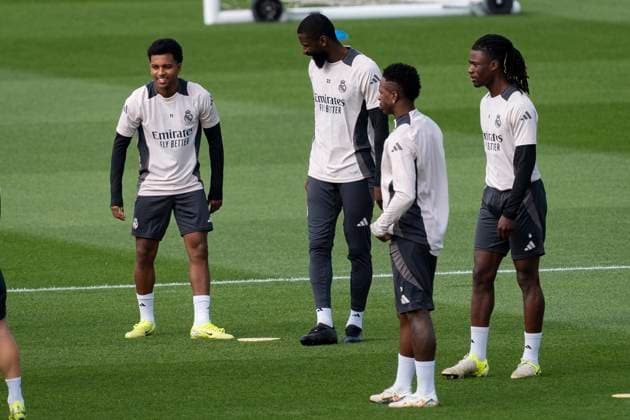 Champions League 2024 25 League Phase MD4: Real Madrid Training Session and press conference, PK, Pressekonferenz Real Madrid players (from L to R) Rodrygo Silva de Goes, Antonio Rudiger, Vinicius Junior, Eduardo Camavinga seen training during the UEFA Champions League 2024 25 League Phase MD4 training and press conference at Ciudad Real Madrid on November 4, 2024 in Madrid, Spain. Valdebebas Ciudad Real Madrid Madrid Spain Copyright: xAlbertoxGardinx AGardin_20241104_Football_Champions_Real_Madrid_PC_065