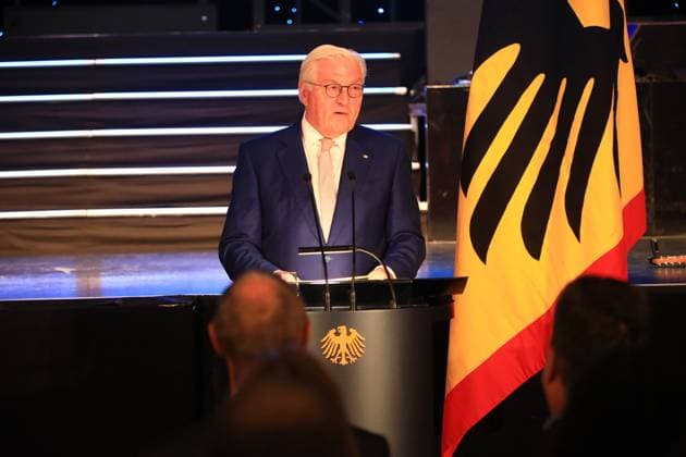Presentation of the Silver Laurel Leaf Berlin, 04 11 2024 Federal President Frank Walter Steinmeier awards the Silver Laurel Leaf to athletes who won medals at the 2024 Olympic Games in Paris Berlin Germany Copyright: xMatthiasxGränzdörferx