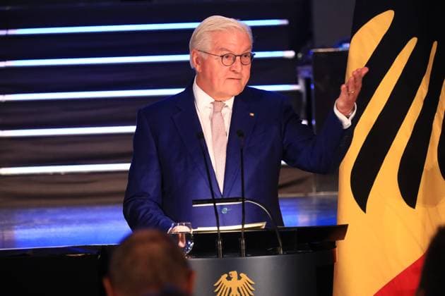 Presentation of the Silver Laurel Leaf Berlin, 04 11 2024 Federal President Frank Walter Steinmeier awards the Silver Laurel Leaf to athletes who won medals at the 2024 Olympic Games in Paris Berlin Germany Copyright: xMatthiasxGränzdörferx