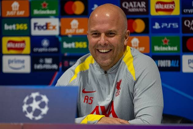 Football - UEFA Champions League - League Phase - Liverpool FC v Bayer 04 Leverkusen - MD-1 LIVERPOOL, ENGLAND - Monday, November 4, 2024: Liverpool s head coach Arne Slot during a press conference, PK, Pressekonferenz at Anfield ahead of the UEFA Champions League game between Liverpool FC and Bayer 04 Leverkusen. (Photo by David Rawcliffe Propaganda) LIVERPOOL Anfield MERSEYSIDE ENGLAND  Copyright: xDavidxRawcliffex P2024-11-04-Liverpool_Leverkusen_MD-1-39