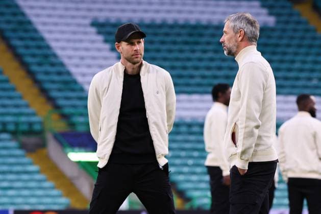 Celtic Glasgow RB Leipzig Matchday 1 Glasgow, 04 11 2024, Celtic Park, Football, UEFA Champions League, Matchday 4 , Celtic Glasgow vs RB Leipzig, Matchday 1 , In the picture Pitchwalk goalkeeper Peter Gulacsi 1, RB Leipzig and coach Marco Rose RB Leipzig , Only editorial use Photo intended for editorial use only , UEFA regulations prohibit any use of photographs as image sequences and or quasi video ,