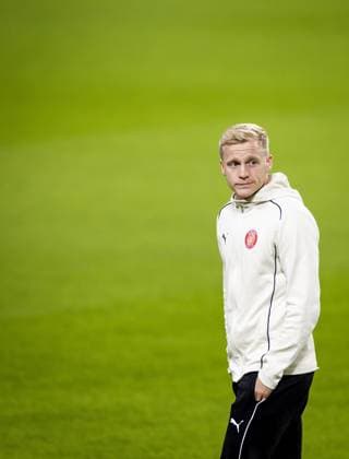 EINDHOVEN - Donny van de Beek of Girona FC during the walk around the Philips Stadium prior to the Champions League match between PSV and Girona FC. ANP KOEN VAN WEEL xVIxANPxSportx xxANPxIVx 512692351 originalFilename: 512692351.jpg