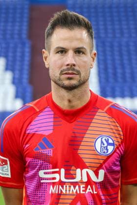 04 11 2024, Football, Season 2024 2025, 2 Bundesliga, Porträttermin FC Schalke 04, Michael Langer FC Schalke 04 Gelsenkirchen Veltins Arena NRW Germany xRHR FOTOx Copyright: RHR-FOTOx RHR-FOTO