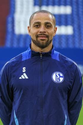 04 11 2024, Football, Season 2024 2025, 2 Bundesliga, portrait appointment FC Schalke 04, Co Coach Sidney Sam FC Schalke 04 Gelsenkirchen Veltins Arena NRW Germany xRHR FOTOx Copyright: RHR-FOTOx RHR-FOTO
