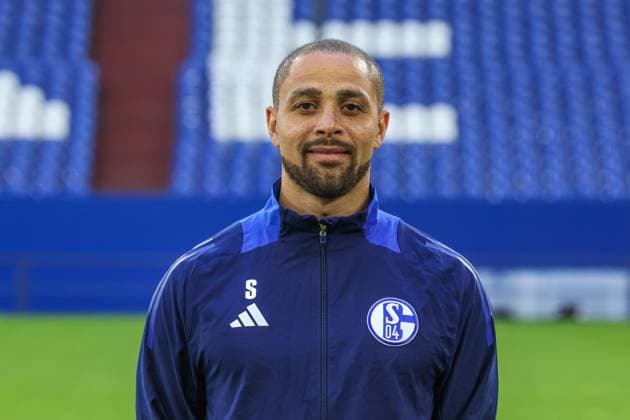 04 11 2024, Football, Season 2024 2025, 2 Bundesliga, portrait appointment FC Schalke 04, Co Coach Sidney Sam FC Schalke 04 Gelsenkirchen Veltins Arena NRW Germany xRHR FOTOx Copyright: RHR-FOTOx RHR-FOTO