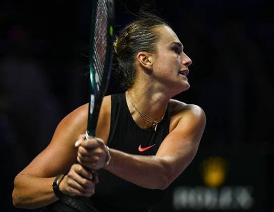 WTA, Tennis Damen Finals 2024 - Day 3 RIYADH, SAUDI ARABIA - NOVEMBER 04: Aryna Sabalenka of Belarus during her match against Jasmine Paolini of Italy on day 3 of the 2024 WTA Finals, part of the Hologic WTA Tour, held at King Saud University Indoor Arena on November 04, 2024, in Riyadh, Saudi Arabia. Riyadh Saudi Arabia  Copyright: xArturxWidakx originalFilename:widak-wtafinal241104_np3oV.jpg