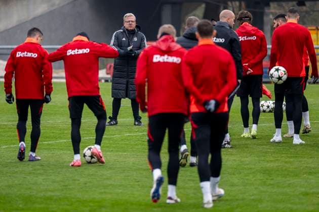 Football, CL, Sparta Prague training