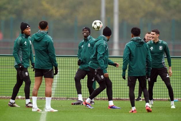 Football, CL, Aston Villa training