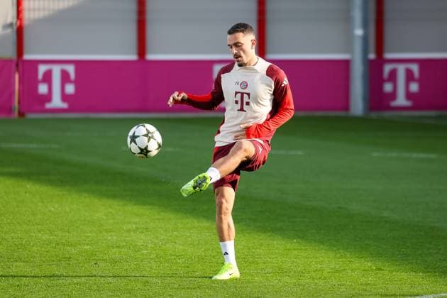 Arijon Ibrahimovic FC Bayern Muenchen, 20 with ball at training, Ger, Final training, FC Bayern Muenchen, Football, UEFA Champions League, Matchday 4, 2024 2025 season, 05 11 2024, Ger, Final training, FC Bayern Muenchen, Football, UEFA Champions League, Matchday 4, 2024 2025 season, 05 11 2024 Muenchen Copyright: xEibner-Pressefoto JennixMaulx EP_JML