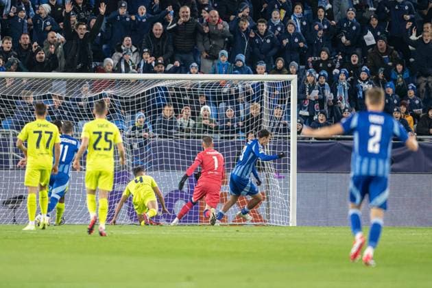 David Strelec a goal celebrate during UEFA Champions league match, SK Slovan Bratislava - GNK Dinamo Zagreb , 05. november 2024, Tehelne pole Stadium, Bratislava, Slovakia Copyright: xMICHALxFAJT,ZOSPORTU.SKx DSC_4081