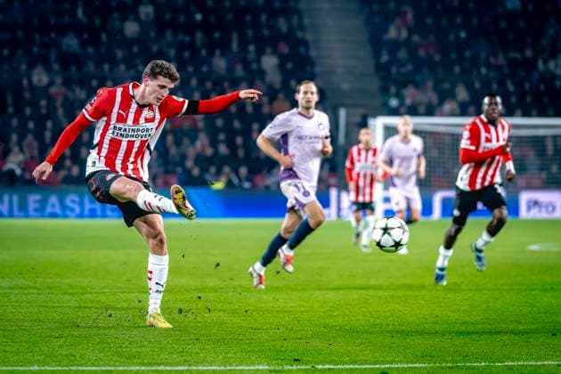 PSV Eindhoven midfielder Guus Til, during the match PSV Girona at the Philips stadium for the UEFA Champions League League phase Matchday 4 season 2024 2025 in EINDHOVEN, Netherlands on 5 november 2024, photo by Marcel van Dorst EYE4images DeFodi Images not used in POL SRB CRO FRA GBR NED ITA USA Defodi 746 198082 Defodi-746 not used in POL SRB CRO FRA GBR NED ITA USA