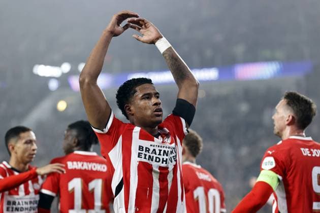 EINDHOVEN - Ryan Flamingo of PSV Eindhoven celebrates the 1-0 during the UEFA Champions league match between PSV Eindhoven and Girona FC at Phillips Stadium on Nov. 5, 2024 in Eindhoven, Netherlands. ANP MAURICE VAN STEEN UEFA Champions League 2024 25 League Phase MD4 2024 25 xVIxANPxSportx xxANPxIVx 512760031 originalFilename: 512760031.jpg