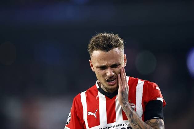 EINDHOVEN - Noa Lang of PSV Eindhoven during the UEFA Champions league match between PSV Eindhoven and Girona FC at Phillips Stadium on Nov. 5, 2024 in Eindhoven, Netherlands. ANP MAURICE VAN STEEN UEFA Champions League 2024 25 League Phase MD4 2024 25 xVIxANPxSportx xxANPxIVx 512763096 originalFilename: 512763096.jpg