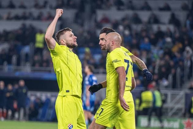Sandro Kulenovic a goal celebrate with his teammates during UEFA Champions league match, SK Slovan Bratislava - GNK Dinamo Zagreb , 05. november 2024, Tehelne pole Stadium, Bratislava, Slovakia Copyright: xMICHALxFAJT,ZOSPORTU.SKx FAJ_4414