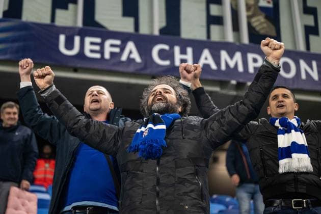 GNK Dinamo Zagreb fans a win celebrate during UEFA Champions league match, SK Slovan Bratislava - GNK Dinamo Zagreb , 05. november 2024, Tehelne pole Stadium, Bratislava, Slovakia Copyright: xMICHALxFAJT,ZOSPORTU.SKx FAJ_4591