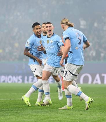 Phil Foden of Manchester City celebrates scoring the opening goal Sporting Lisbon v Manchester City, UEFA Champions League, Group Stage, Football, Estadio Jose Alvalade, Lisbon, Portugal - 05 Nov 2024 EDITORIAL USE ONLY No use with unauthorised audio, video, data, fixture lists, club league logos or live services. Online in-match use limited to 120 images, no video emulation. No use in betting, games or single club league player publications. Copyright: xMichaelxZemanek Shutterstockx 14863776y
