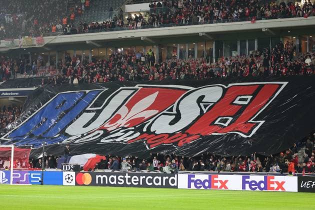 Supporters de Lille lors du match LOSC Lille vs Juventus FC, Ligue des Champions, Decathlon Arena stade Pierre Mauroy Villeneuve d Ascq, le 5 novembre 2024 - photo Laurent Sanson Panoramic FOOTBALL : LOSC Lille vs Juventus FC - Ligue des Champions - 05 11 2024 LaurentSanson Panoramic 
