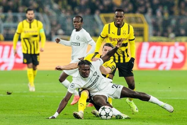 UEFA Champions League Borussia Dortmund SK Sturm Graz 05 11 2024 duel Marcel Sabitzer Borussia Dortmund, 20 , Seedy Jatta SK Sturm Graz, 20 UEFA Champions League Borussia Dortmund SK Sturm Graz, Dortmund, SIGNAL IDUNA PARK DFL REGULATIONS PROHIBIT ANY USE OF PHOTOGRAPHS AS IMAGE SEQUENCES AND OR QUASI VIDEO Copyright: xBEAUTIFULxSPORTS Wunderlx