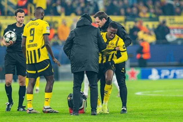 05 11 2024, Borussia Dortmund vs Sturm Graz, UEFA Champions League, Matchday 4 Jamie Gittens Borussia Dortmund, 43 injured and needs treatment Injury Treatment Copyright: xBahhoxKarax