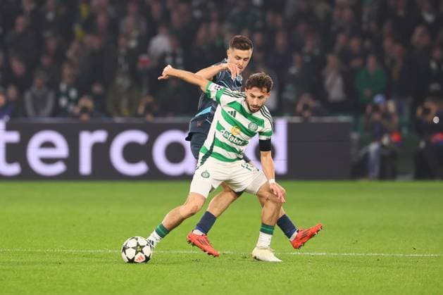 Celtic Glasgow RB Leipzig Champions League Glasgow, 05 11 2024, Celtic Park, Fußball, UEFA Champions League, 4 Spieltag , Celtic Glasgow vs RB Leipzig , Im Bild v l Christoph Baumgartner 14, RB Leipzig und Nicolas Kühn Kuehn 10, Celtic , Only editorial use Foto nur zur redaktionellen Nutzung bestimmt , UEFA regulations prohibit any use of photographs as image sequences and or quasi video ,
