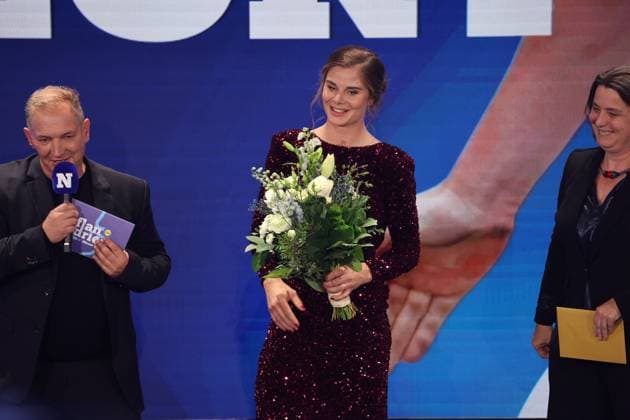 Gala van de Flandrien Middelkerke, Belgium 05 11 2024 Pictured during the annual trophy named De Flandrien by the belgian newspaper Het Nieuwsblad for the best cyclist of 2024 at the Gala of de Flandrien 2024 on 6 november. ( Picture by Gianni Barbieux Photo News ) Lotte Kopecky  Copyright: xGiannixBarbieuxx