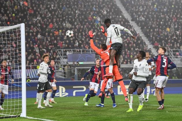 Wilfred Singo (As Monaco) scaoring a goal disallowed by a var for a foul on Lukasz Skorupski (Bologna Fc) during Bologna FC vs AS Monaco, UEFA Champions League football match in Bologna, Italy, November 05 2024  Copyright: xGianlucaxRicci IPAxSportx xipa-ax xx IPA_51297592 IPA_Agency_IPA51297592