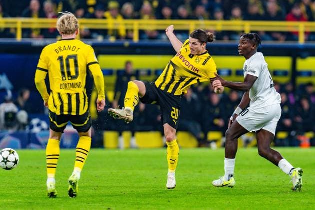05 11 2024, Borussia Dortmund vs Sturm Graz, UEFA Champions League, Matchday 4 Julian Brandt Borussia Dortmund, 10 Marcel Sabitzer Borussia Dortmund, 20 Schaerige Jatta 20 SK Sturm Graz Copyright: xBahhoxKarax