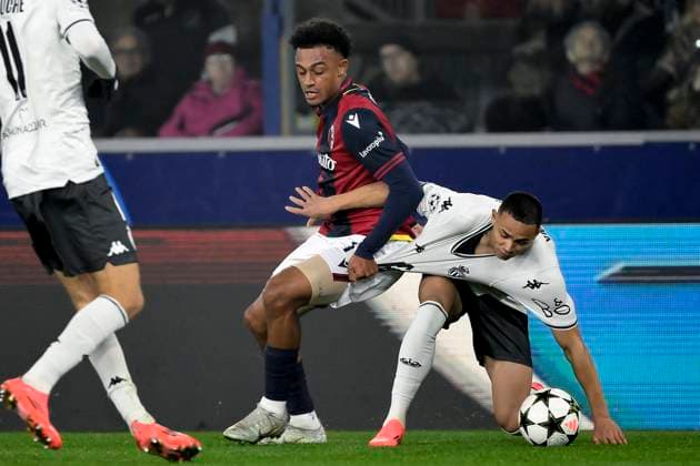 Sport Bilder des Tages Dan Ndoye of Bologna FC and Eliesse Ben Seghir of AS Monaco FC compete for the ball during the Champions League football match between Bologna FC and AS Monaco FC at Renato Dall Ara stadium in Bologna (Italy), November 5, 2024. andreaxstaccioli