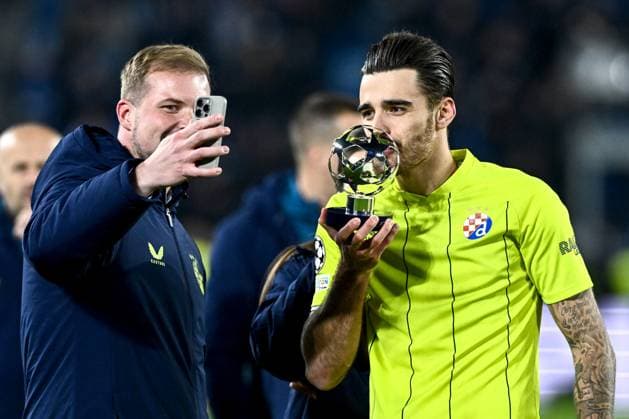 SK Slovan Bratislava v GNK Dinamo - UEFA Champions League 2024 25 League Phase MD4 Sandro Kulenovic of Dinamo Zagreb with player of the match trophy after the UEFA Champions League 2024 25 League Phase MD4 match between SK Slovan Bratislava and GNK Dinamo at National football stadium on November 5, 2024 in Bratislava, Slovakia.  MarkoxLukunic PIXSELL