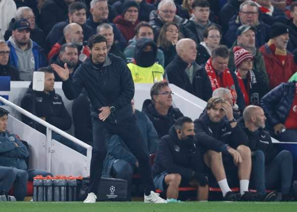 Liverpool FC v Bayer 04 Leverkusen - UEFA Champions League 2024 25 League Phase MD4 Xabi Alonso, Head Coach of Bayer 04 Leverkusen shouting during the UEFA Champions League 2024 25 League Phase MD4 match between Liverpool FC and Bayer 04 Leverkusen at Anfield on November 5, 2024 in Liverpool, England. Liverpool Anfield England United Kingdom Copyright: xRichardxSellers Sportsphoto APLx 14051910