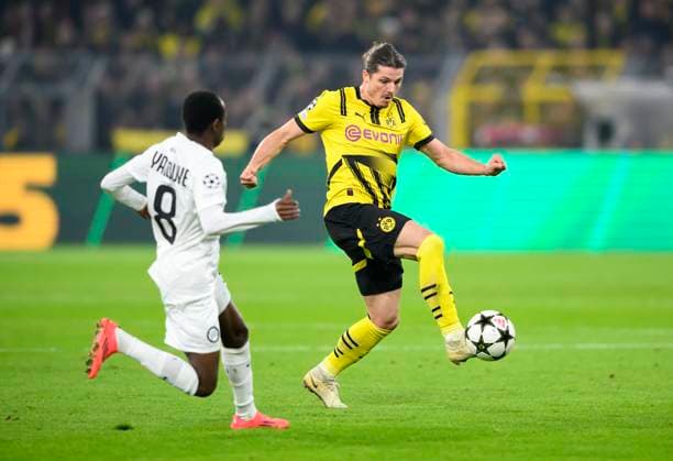 v l Malick YALCOUYE Graz , Marcel SABITZER DO , Action, duel, Football Champions League, Matchday 4, Borussia Dortmund DO Sturm Graz, on 05 11 2024 in Dortmund Germany UEFA regulations prohibit any use of photographs as image sequences and or quasi video Â
