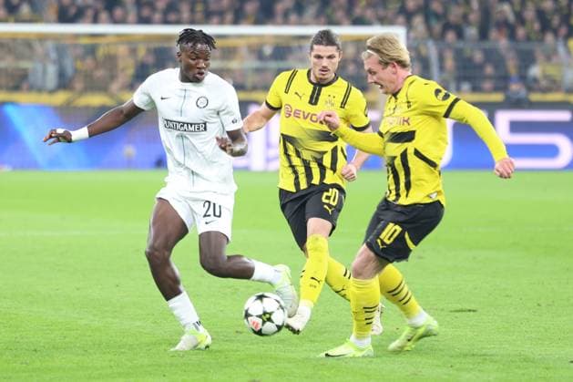 SOCCER - UEFA CL, Dortmund vs Sturm DORTMUND,GERMANY,05.NOV.24 - SOCCER - UEFA Champions League, Borussia Dortmund vs SK Sturm Graz. Image shows Seedy Jatta (Sturm), Marcel Sabitzer and Julian Brandt (Dortmund).  GEPAxpictures xChrisxBauer