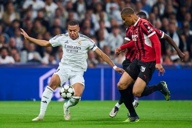 ESP: Real Madrid v AC Milan. UEFA Champions League. Date 4. 05 11 2024 Kylian Mbappe of Real Madrid CF and Malick Thiaw of AC Milan during the UEFA Champions League match between Real Madrid and AC Milan played at Santiago Bernabeu Stadium on November 5, 2024 in Madrid, Spain. kpng Copyright: xCesarxCebollax xPRESSINPHOTOx PS_241105_040
