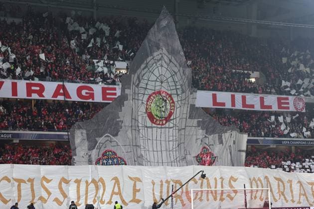 Supporters de Lille lors du match LOSC Lille vs Juventus FC, Ligue des Champions, Decathlon Arena stade Pierre Mauroy Villeneuve d Ascq, le 5 novembre 2024 - photo Laurent Sanson Panoramic FOOTBALL : LOSC Lille vs Juventus FC - Ligue des Champions - 05 11 2024 LaurentSanson Panoramic 