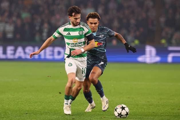 Celtic Glasgow RB Leipzig Champions League Glasgow, 05 11 2024, Celtic Park, Fußball, UEFA Champions League, 4 Spieltag , Celtic Glasgow vs RB Leipzig , Im Bild v l Nicolas Kühn Kuehn 10, Celtic und Antonio Nusa RB Leipzig , Only editorial use Foto nur zur redaktionellen Nutzung bestimmt , UEFA regulations prohibit any use of photographs as image sequences and or quasi video ,