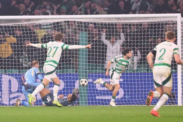 Celtic Glasgow RB Leipzig Champions League Glasgow, 05 11 2024, Celtic Park, Football, UEFA Champions League, Matchday 4 , Celtic Glasgow vs RB Leipzig , In the picture goal for Celtic, goal celebration after the 2 1, scorer Nicolas Kühn Kuehn 10, Celtic , Only editorial use Photo intended for editorial use only , UEFA regulations prohibit any use of photographs as image sequences and or quasi video ,