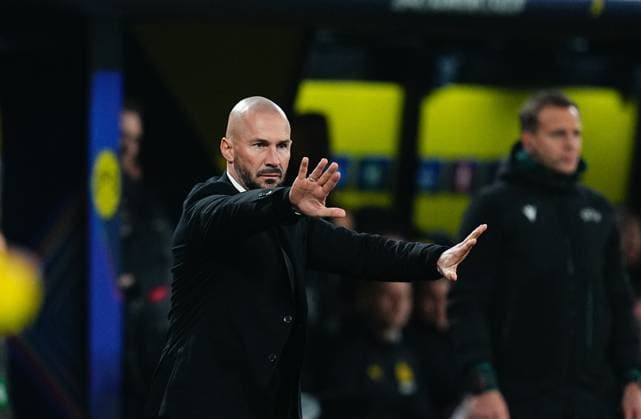 November 05 2024: Christian Ilzer of SK Sturm Graz gestures during a Champions League Round 4 game, BvB Dortmund v SK Sturm Graz at Signal Luna Park, Dortmund, Germany. CSM Dortmund Germany - ZUMAc04_ 20241105_zma_c04_018 Copyright: xUlrikxPedersenx