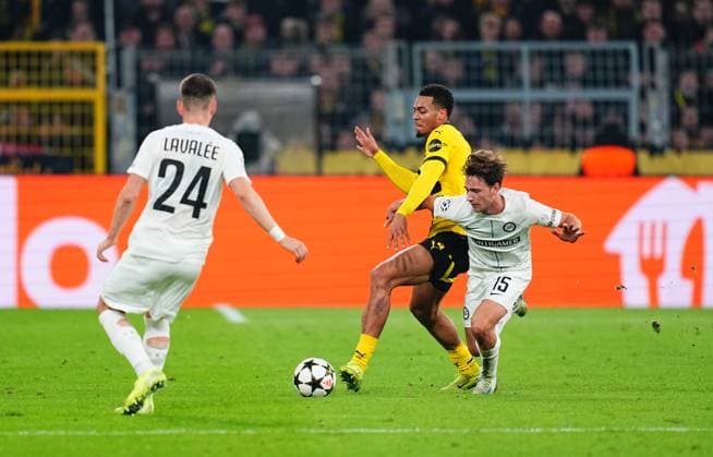 Champions League Round 4: BvB Dortmund v SK Sturm Graz November 05 2024: William BoÂ¸ving of SK Sturm Graz controls the ball during a Champions League Round 4 game, BvB Dortmund v SK Sturm Graz at Signal Luna Park, Dortmund, Germany. Ulrik Pedersen CSM (Credit Image: Â Ulrik Pedersen Cal Media) Dortmund Germany EDITORIAL USE ONLY Copyright: xx ZUMA-20241105_zma_c04_007.jpg UlrikxPedersenx csmphotothree314757