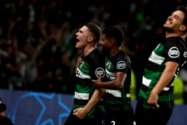 Viktor Gyokeres forward of Sporting CP celebrates after scoring a goal during the UEFA Champions League 2024 25 League Phase MD4 match between Sporting Clube de Portugal and Manchester City at Estadio Jose Alvalade on November 05, 2024 in Lisbon, Portugal. UEFA Champions League - Sporting CP vs Manchester City (Valter Gouveia SPP) Copyright: xValterxGouveia SPPx spp-en-VaGo-VG_L1401A