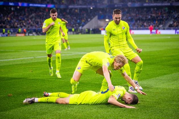 SK SLOVAN BRATISLAVA - GNK DINAMO ZAGREB Petar Sucic, Takuya Ogiwara of Dinamo celebrate a goal during the UEFA Champions League, league stage match between SK Slovan Bratislava and GNK Dinamo Zagreb. Bratislava, Slovakia, November 05, 2024. PUBLICATION NOT IN SLOVAKIA Copyright: xx slovandinamo008