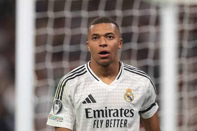 Madrid, Spain, 5th November 2024. Kylian Mbappe of Real Madrid reacts after going close to the target during the UEFA Champions League match at the Santiago Bernabau, Madrid. Picture credit should read: Jonathan Moscrop Sportimage EDITORIAL USE ONLY. No use with unauthorised audio, video, data, fixture lists, club league logos or live services. Online in-match use limited to 120 images, no video emulation. No use in betting, games or single club league player publications. SPI-3425-0027