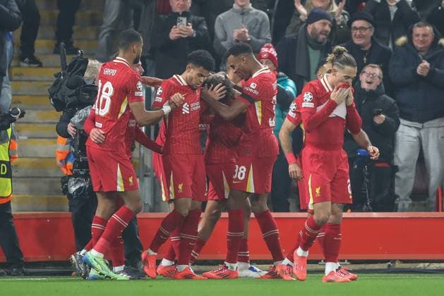 UEFA Champions League, League Stage Liverpool v Bayer 04 Leverkusen Luis Diaz of Liverpool celebrates his goal to make it with team mates during the UEFA Champions League, League Stage match Liverpool vs Bayer 04 Leverkusen at Anfield, Liverpool, United Kingdom, 5th November 2024 (Photo by Gareth Evans News Images) Liverpool Anfield Merseyside United Kingdom Copyright: xGarethxEvans NewsxImagesx