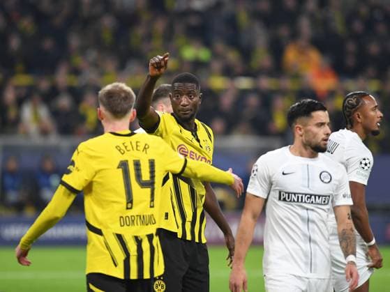 Serhou Guirassy Borussia Dortmund gestures, gestures during the UEFA Champions League 2024 25 League Phase 4 match between Borussia Dortmund and SK Sturm Graz, SIGNAL IDUNA PARK on November 05, 2024 in Dortmund, Germany Photo by Ralf Treese DeFodi Images Serhou Guirassy Borussia Dortmund gestures, gestures during the UEFA Champions League 2024 25 League Phase MD4 match between Borussia Dortmund and SK Sturm Graz at Signal Iduna Park on November 5, 2024 in Dortmund, Germany not used in POL SRB CRO FRA GBR NED ITA USA Defodi 521 BVBGRA20241105 023 Defodi-521 not used in POL SRB CRO FRA GBR NED ITA USA