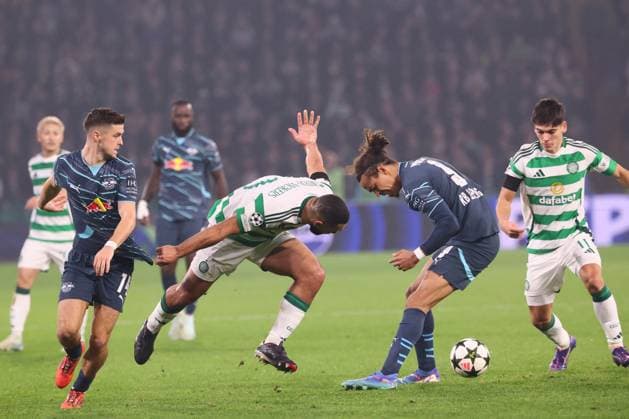 Celtic Glasgow RB Leipzig Champions League Glasgow, 05 11 2024, Celtic Park, Football, UEFA Champions League, Matchday 4 , Celtic Glasgow vs RB Leipzig , In the picture from l Christoph Baumgartner 14, RB Leipzig , Cameron Carter Vickers 20, Celtic , Yussuf Yurary Poulsen 9, RB Leipzig and Ãlex Valle 11, Celtic , Only editorial use Photo for editorial use only , UEFA regulations prohibit any use of photographs as image sequences and or quasi video ,