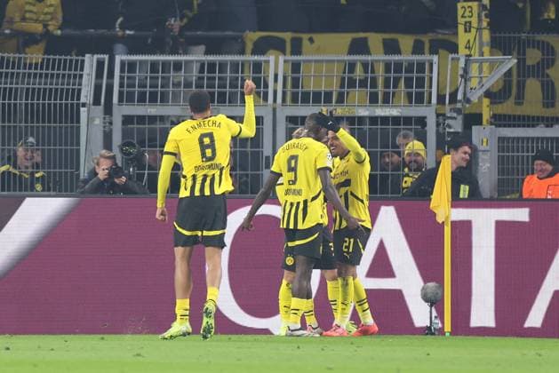 SOCCER - UEFA CL, Dortmund vs Sturm DORTMUND,GERMANY,05.NOV.24 - SOCCER - UEFA Champions League, Borussia Dortmund vs SK Sturm Graz. Image shows the rejoicing of Dortmund.  GEPAxpictures xChrisxBauer