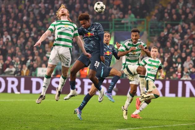 Celtic Glasgow RB Leipzig Champions League Glasgow, 05 11 2024, Celtic Park, Football, UEFA Champions League, Matchday 4 , Celtic Glasgow vs RB Leipzig , Pictured Liam Scales 5, Celtic and Assan Ouedraogo 20, RB Leipzig , Only editorial use Photo for editorial use only , UEFA regulations prohibit any use of photographs as image sequences and or quasi video ,