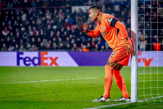 PSV Eindhoven Eindhoven goalkeeper Walter Benitez, during the match PSV Girona at the Philips stadium for the UEFA Champions League phase Matchday 4 season 2024 2025 in EINDHOVEN, Netherlands on 5 november 2024, photo by Marcel van Dorst EYE4images DeFodi Images not used in POL SRB CRO FRA GBR NED ITA USA Defodi 746 198214 Defodi-746 not used in POL SRB CRO FRA GBR NED ITA USA