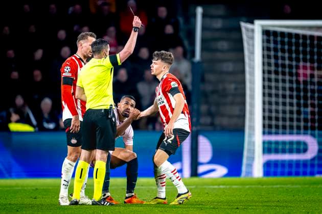 PSV Eindhoven defender Matteo Dams gets a yellow card, during the match PSV Girona at the Philips stadium for the UEFA Champions League phase Matchday 4 season 2024 2025 in EINDHOVEN, Netherlands on 5 november 2024, photo by Marcel van Dorst EYE4images DeFodi Images not used in POL SRB CRO FRA GBR NED ITA USA Defodi 746 198225 Defodi-746 not used in POL SRB CRO FRA GBR NED ITA USA