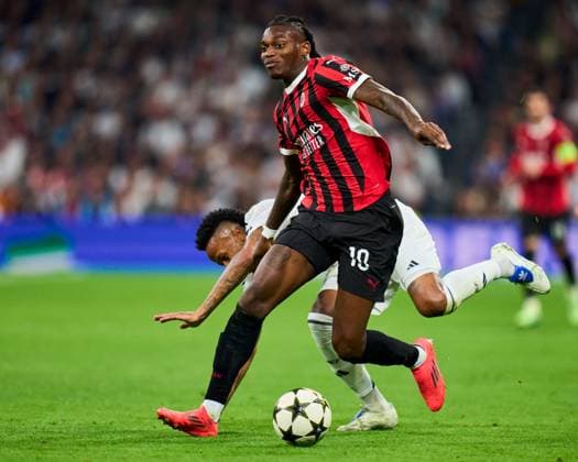 Rafael Leao of AC Milan and Eder Militao of Real Madrid CF Real Madrid v AC Milan, UEFA Champios League match, date 4. Football, Santiago Bernabeu Stadium, Madrid, Spain - 5 Nov 2024 Editorial use only  Copyright: xPressinphoto Shutterstockx 14869602bh