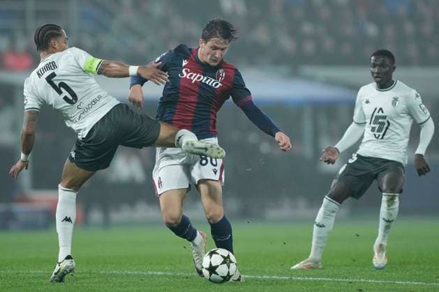 Giovanni Fabbian of Bologna FC during the UEFA Champions League match between Bologna FC and AS Monaco at Stadio Renato Dall Ara, Bologna Italy on 05 November 2024. Bologna Stadio Renato Dall Ara Bologna Italy Copyright: xPhotoxGoalxPixx SP24-1037-015